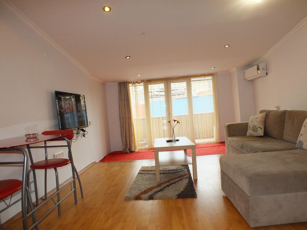 Taksim 9 Suites Apartments Istanbul Exterior photo